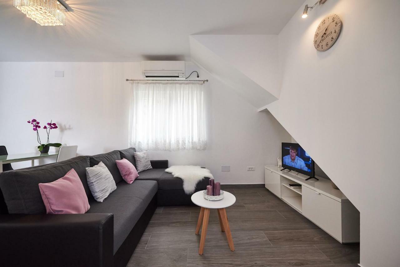 Apartment Epetij 2 Split Buitenkant foto